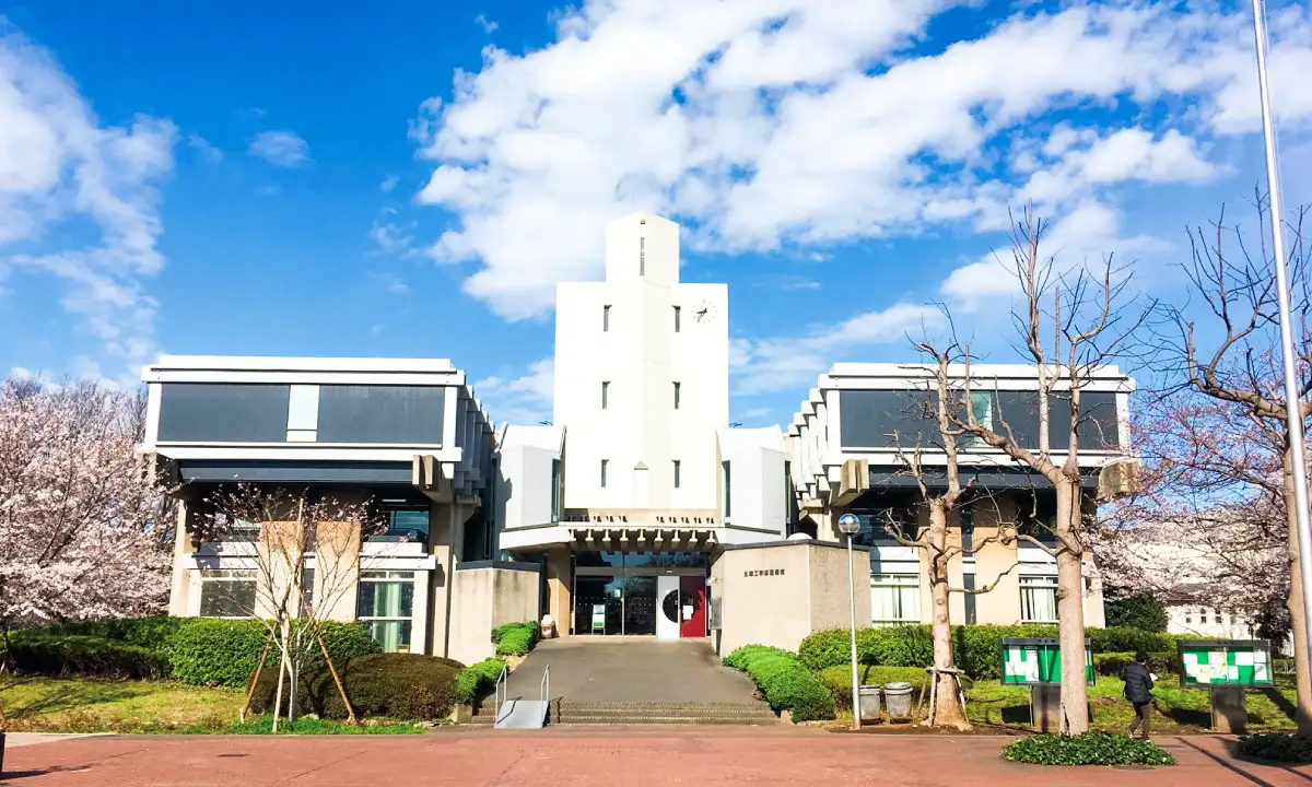 生産工学部の建物