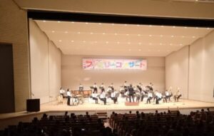 【吹奏楽部　親子ふれあいデー　ファミリーコンサート出演！】