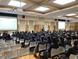 【特別編成授業①】医学部講演「女性としての健康を守ろう！～女性のがん～」